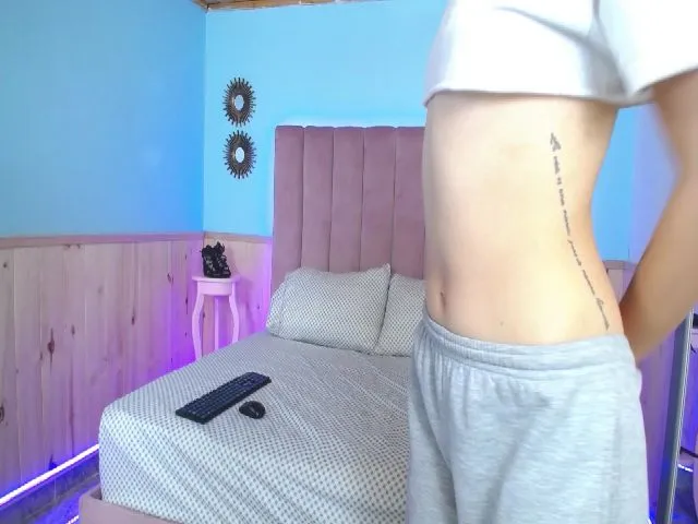 Live sex webcam photo for HardorDie #255993197