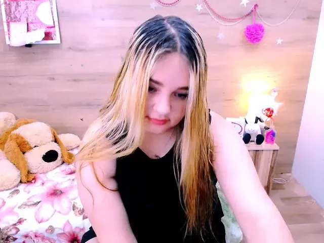 Live sex webcam photo for Cheryl_Sky #252802649