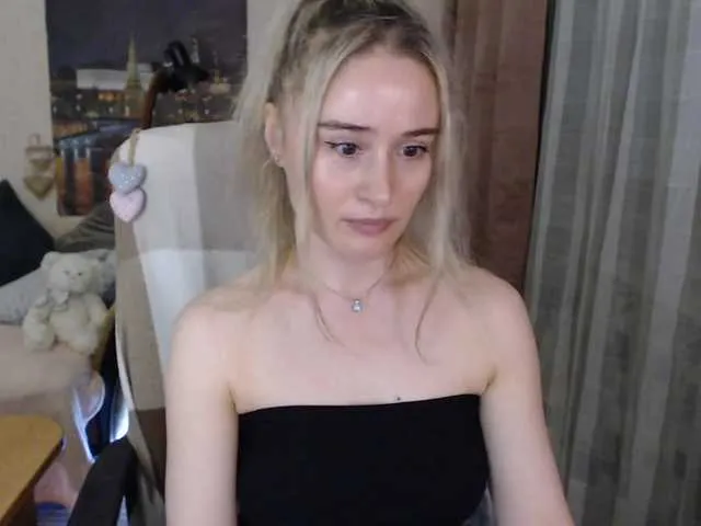 Live sex webcam photo for xyliganka777 #249706172