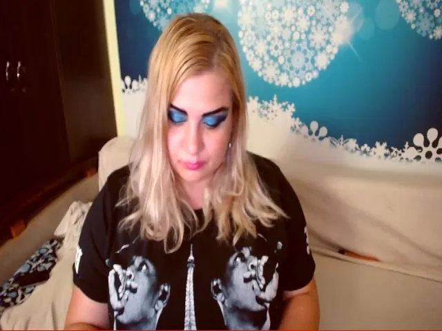 Live sex webcam photo for LustyMoniBBW #256961992