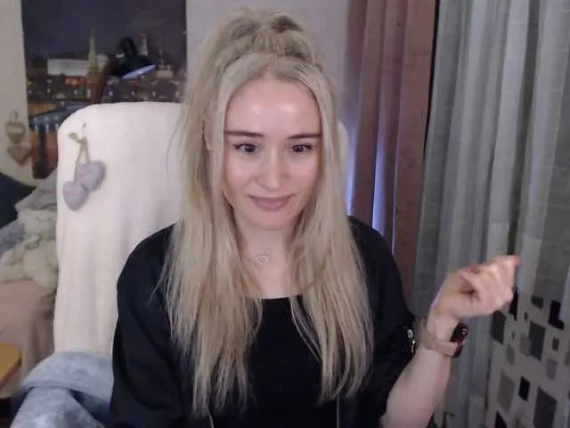 Live sex webcam photo for xyliganka777 #241476263