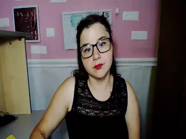 Live sex webcam photo for MonLais #256843244