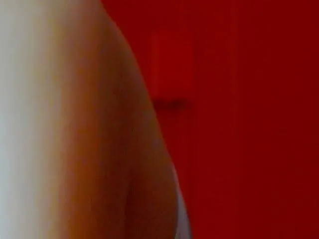 Live sex webcam photo for AyleenRosie #252478287