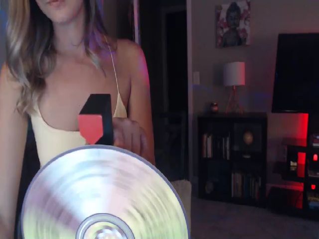 Live sex webcam photo for OhYesCeleste #258564919