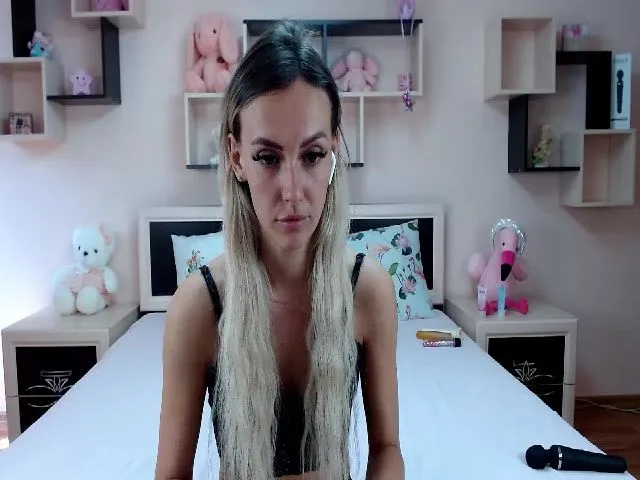 Live sex webcam photo for Sexxxylook #256211419