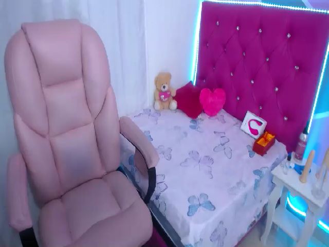 Live sex webcam photo for Bambi_candy #254264318