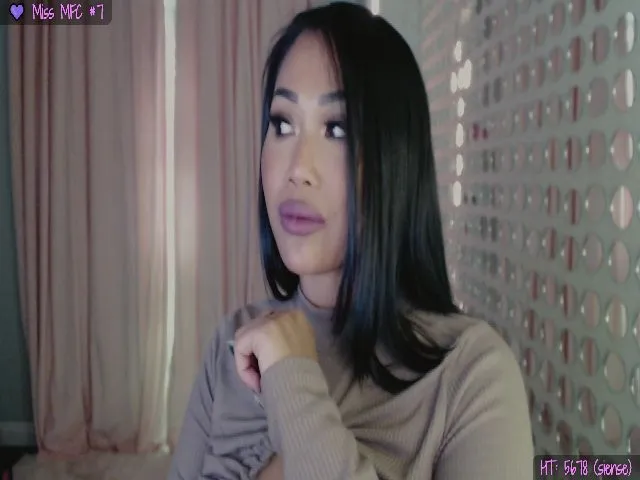 Live sex webcam photo for SinCityVEE #263628795