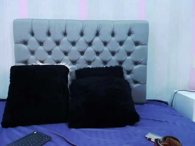 Live sex webcam photo for candy-smith #241425666