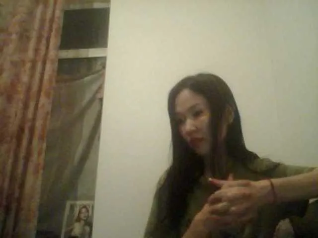 Live sex webcam photo for Manamy #241189959
