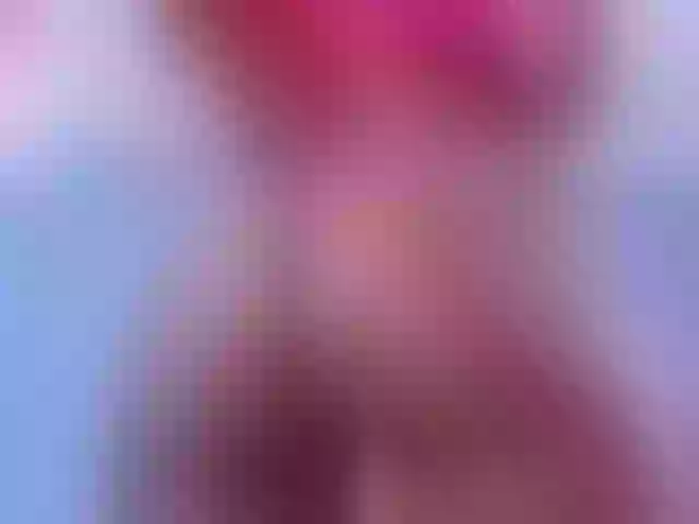 Live sex webcam photo for LuciaKlein #241234949