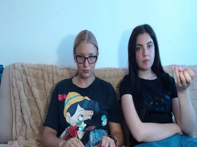 Live sex webcam photo for UrBlack_Kitty #254729811
