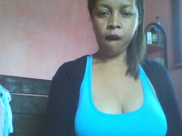Live sex webcam photo for big-ass-sexy #244783902