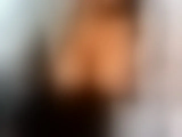 Live sex webcam photo for AfriPrincess #255885821