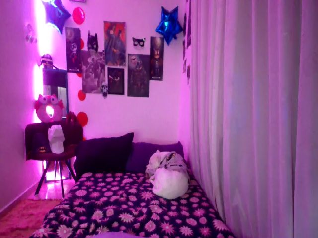 Live sex webcam photo for Sexy_lolas #254054688