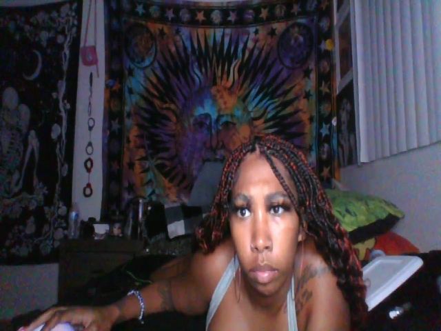 Live sex webcam photo for hennyhoneypot #260603641