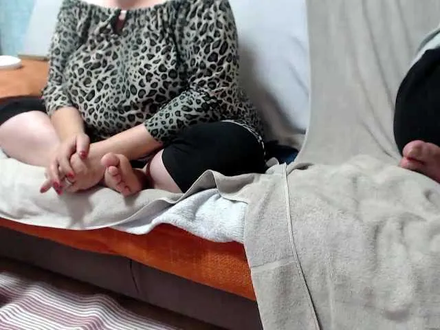 Live sex webcam photo for PaarHotHot #241119899