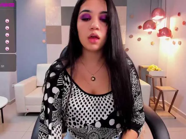 Live sex webcam photo for SummerHayes #241029078