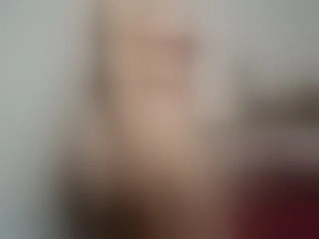 Live sex webcam photo for ReyleDoll #240932453