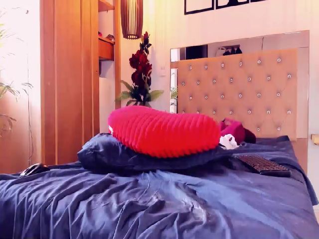 Live sex webcam photo for Saory_kido #260247488