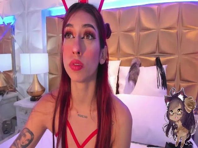 Live sex webcam photo for CandyLaw_ #254517172