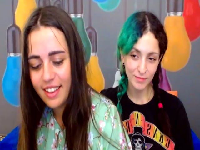 Live sex webcam photo for JordanFrank #263617536