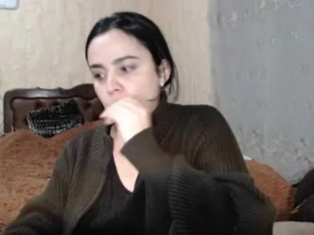 Live sex webcam photo for Katernia48 #240973407