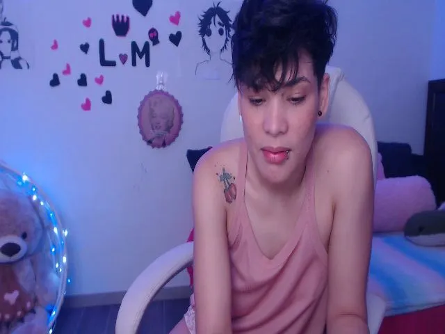 Live sex webcam photo for Laura_R23 #263173227