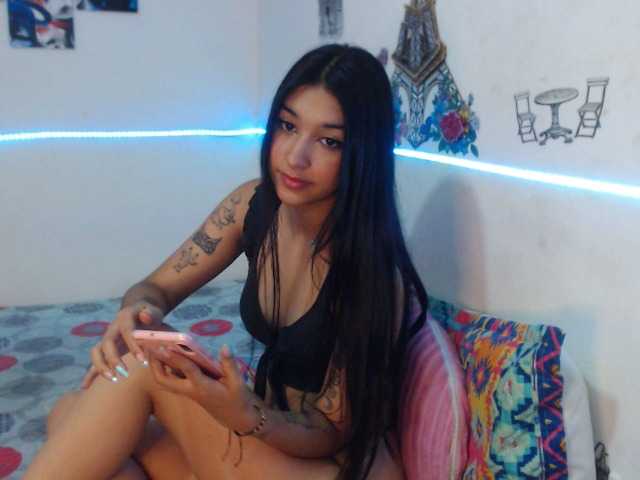 Live sex webcam photo for merlina-10 #260479068