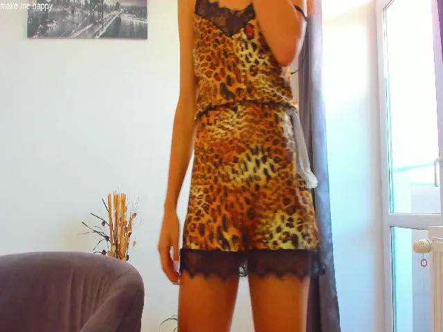 Live sex webcam photo for Roses_dream #264338970