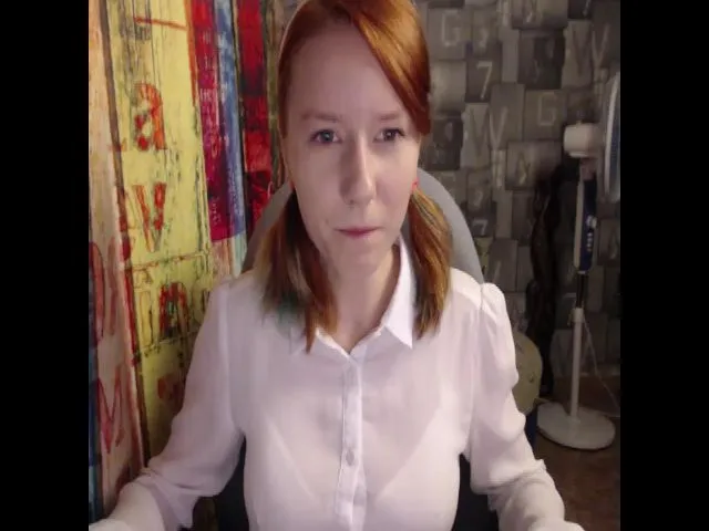 Live sex webcam photo for NikiFoks18 #262852857