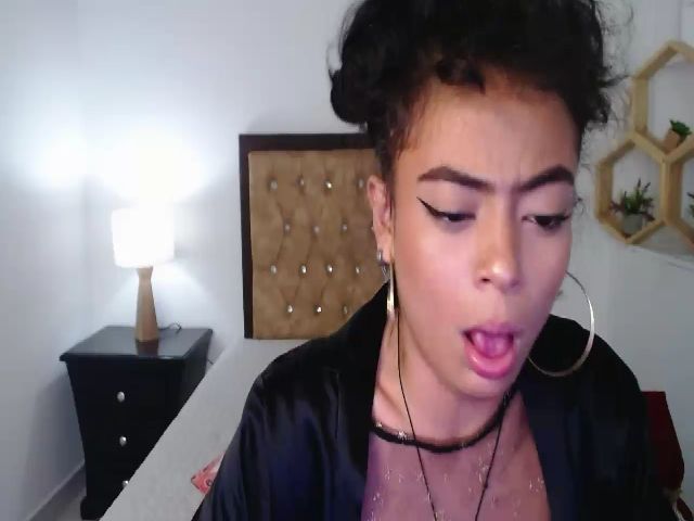 Live sex webcam photo for Manelik_benz #264585034