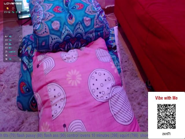 Live sex webcam photo for Sexyalicia4 #259792073