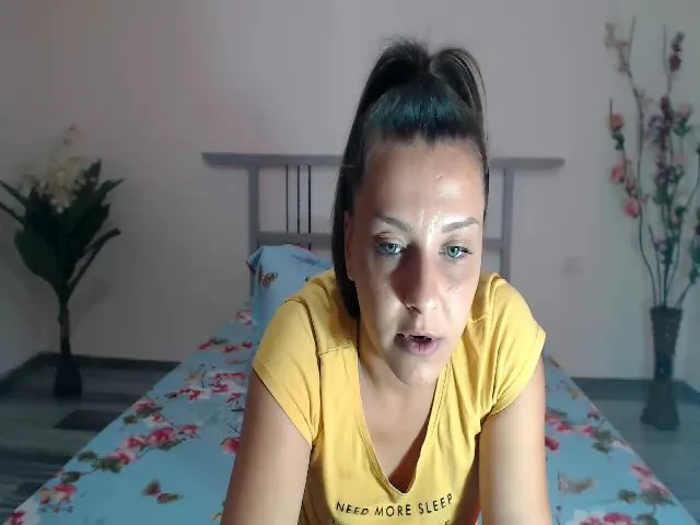 Live sex webcam photo for Ceraselalove #259268248