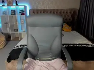 Live sex webcam photo for RayLenee #240843805