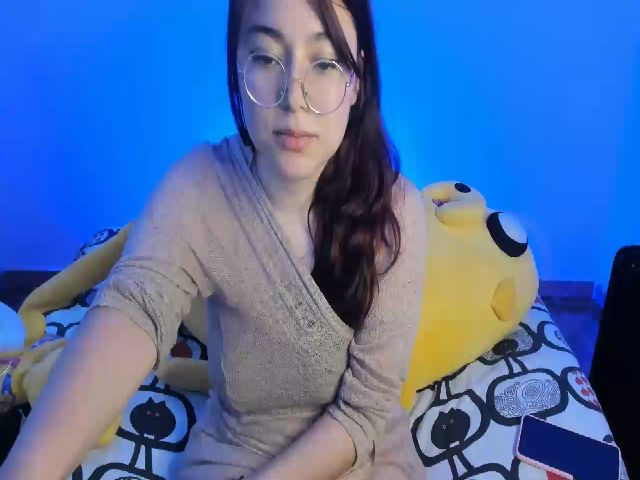 Live sex webcam photo for Evee_moonz #254513843