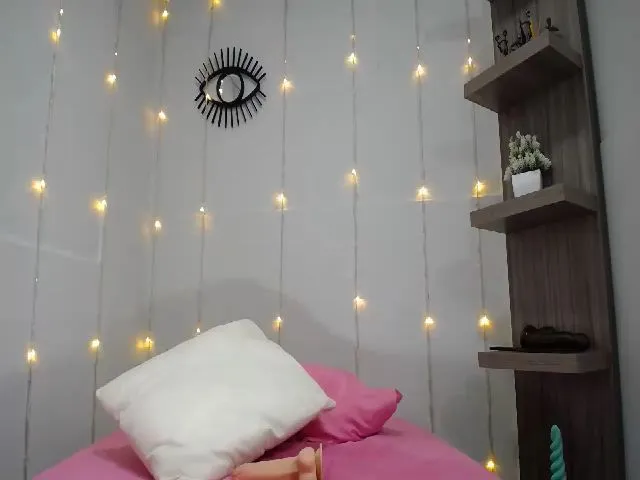 Live sex webcam photo for ETHANJARA #259581315