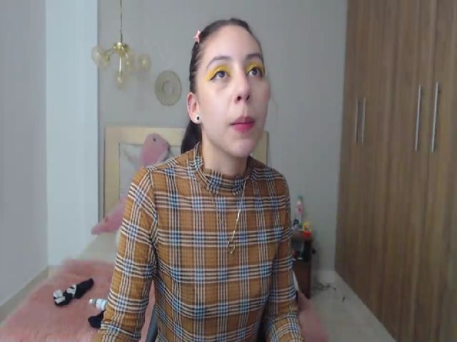 Live sex webcam photo for Emily_evans18 #252982424