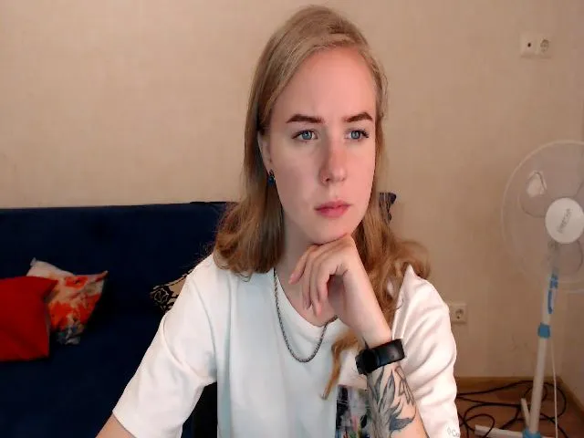 Live sex webcam photo for Limana_xo #252568234