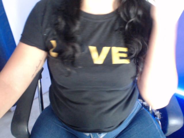 Live sex webcam photo for sophiie_fox #253963550