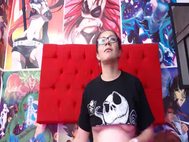 Live sex webcam photo for alice_hot02 #264344491