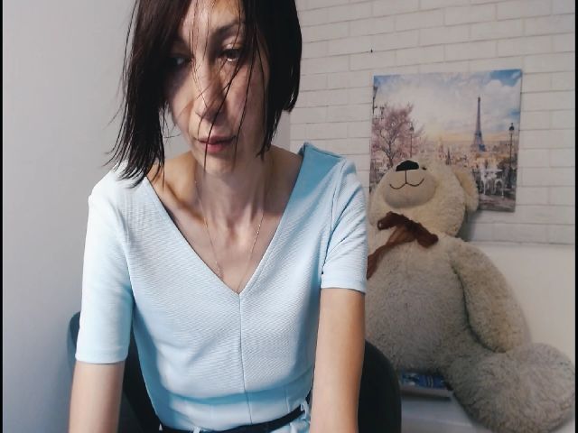 Live sex webcam photo for NicoleDevlin #255103448