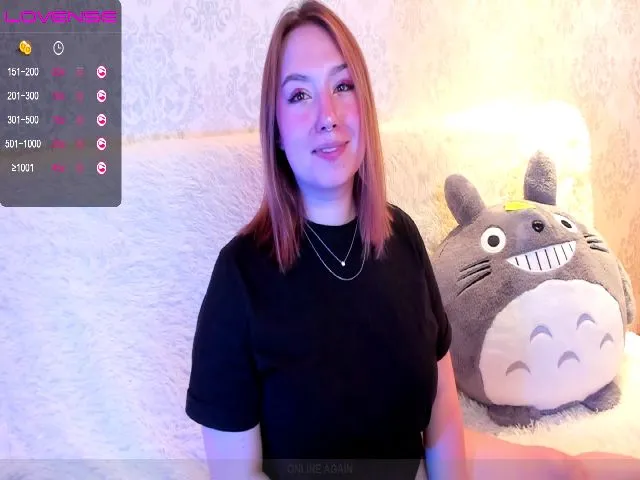 Live sex webcam photo for MoaningLisa_ #255315946