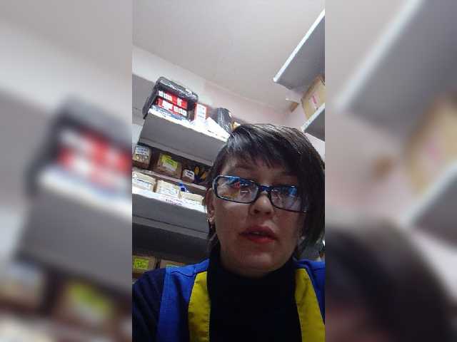 Live sex webcam photo for LunaXKinky #241396295