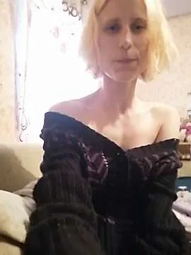 Live sex webcam photo for Alisa_Sokolova #243985894