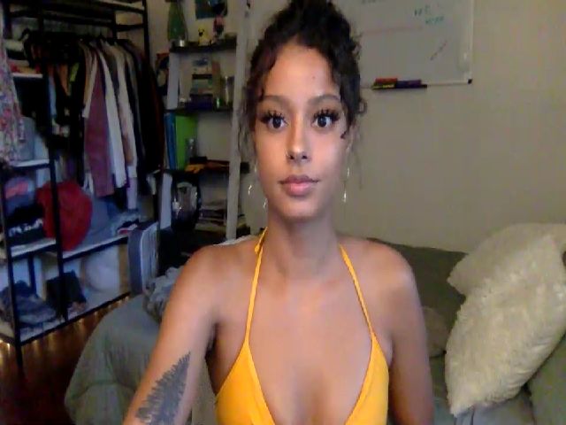 Live sex webcam photo for MixedBeauty45 #254926966