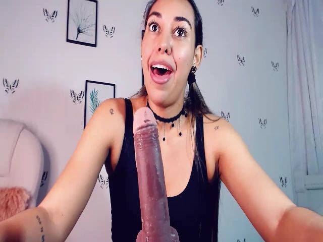 Live sex webcam photo for Tamy_bennett #262066270