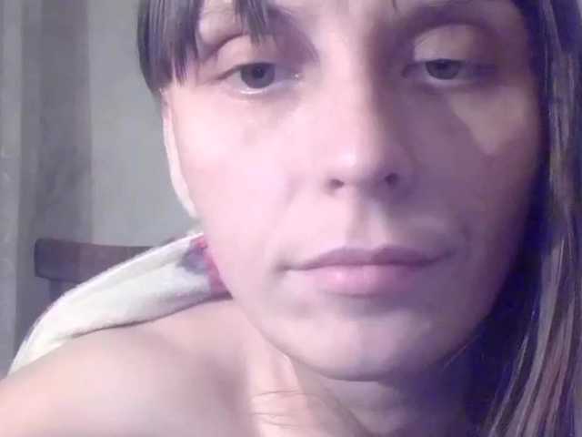 Live sex webcam photo for Vera2912 #240966766