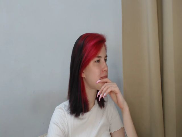 Live sex webcam photo for KateKoss #258611048