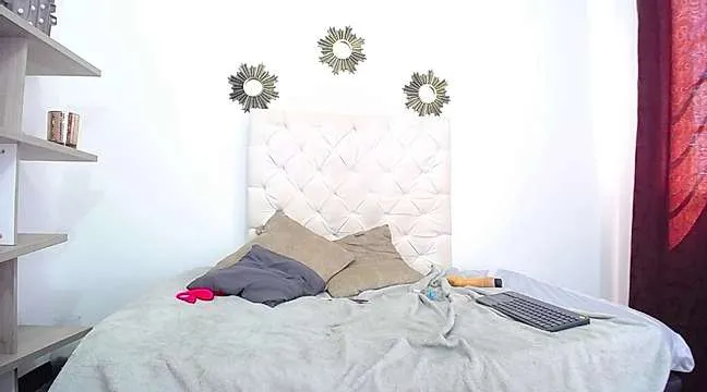 Live sex webcam photo for sweet_temptationn_ #245048820