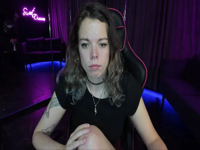 Live sex webcam photo for ClancyOsborne #260302952